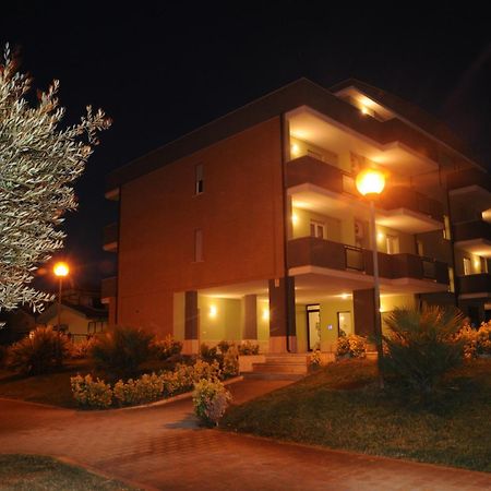 Isa Residence Fiumicino Airport Экстерьер фото